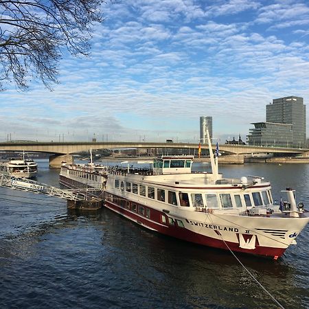 Knm Ms Switzerland I - Dusseldorf Hotel Kültér fotó