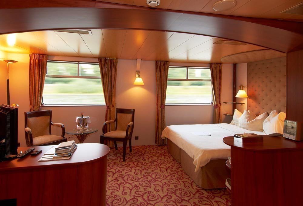 Knm Ms Switzerland I - Dusseldorf Hotel Kültér fotó
