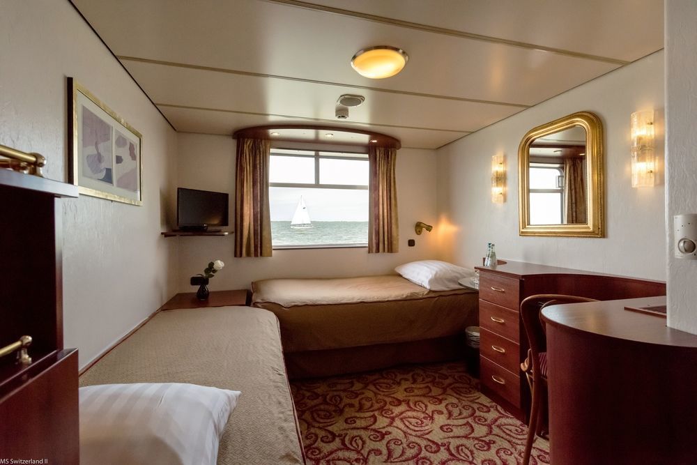 Knm Ms Switzerland I - Dusseldorf Hotel Kültér fotó